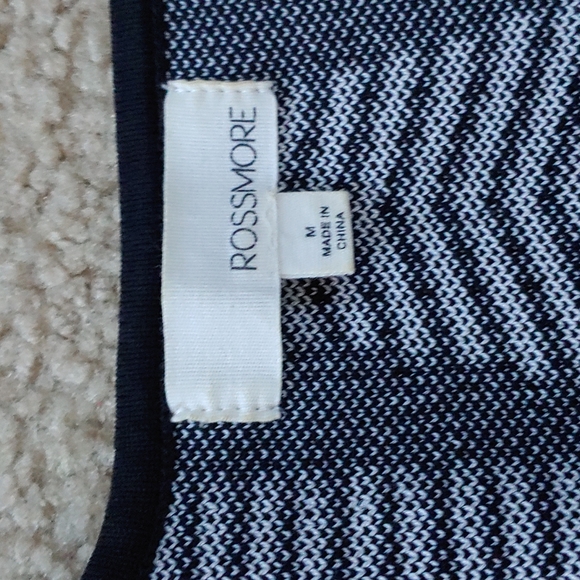 NWOT Long sleeved crop top - Picture 4 of 5